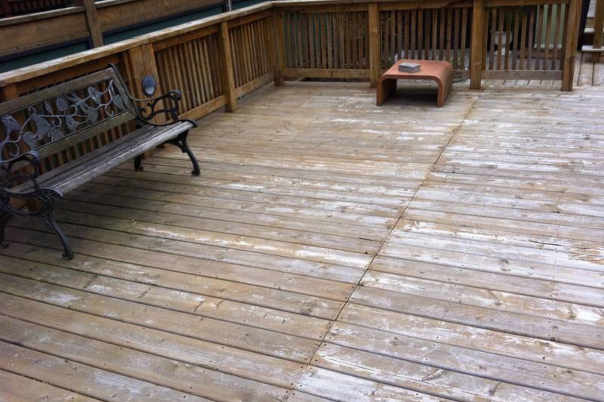 Home Deck Clean & Stain^Before